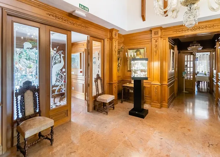 Отель Arruzafa 2*