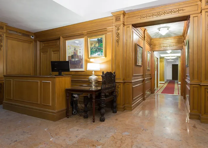 ホテル リヤド アルサファ 2*